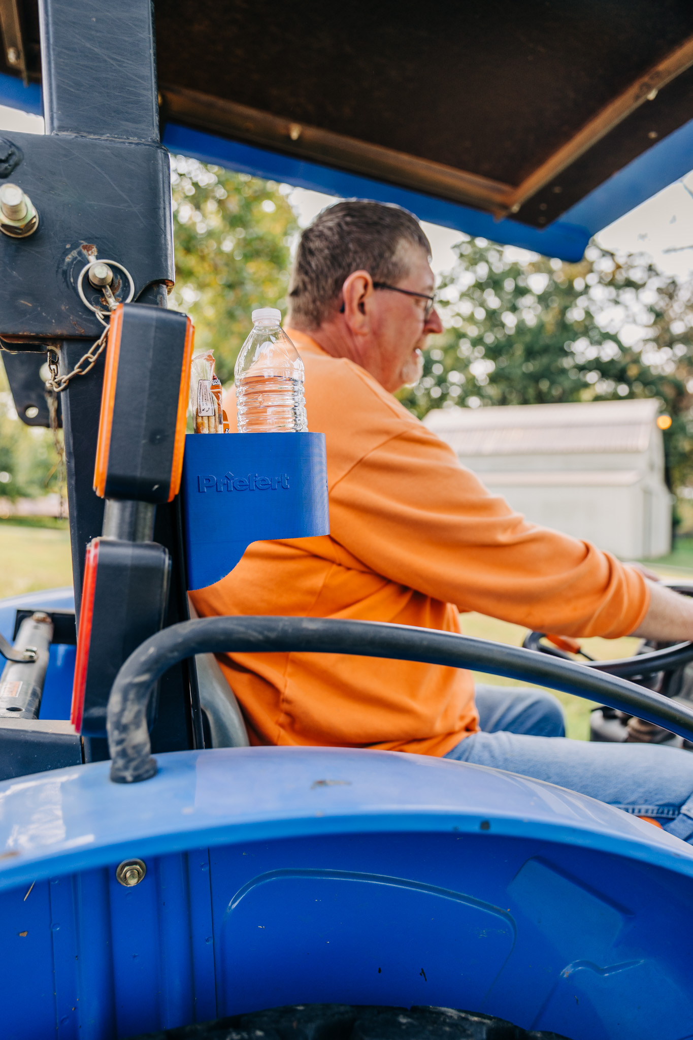 Cowboy Cupholder SR 3622.jpg